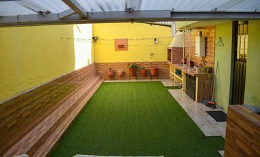 VENTA AMPLIA Y HERMOSA CASA, SAN ANTONIO DE PICHINCHA