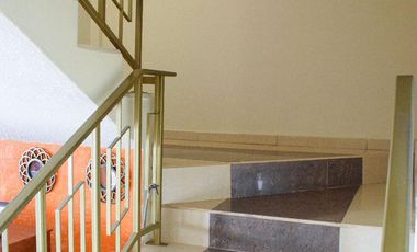 VENTA AMPLIA Y HERMOSA CASA, SAN ANTONIO DE PICHINCHA