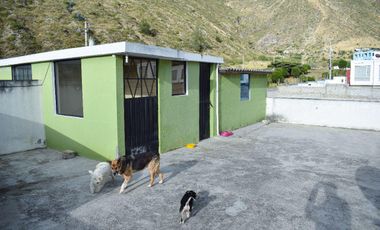 VENTA AMPLIA Y HERMOSA CASA, SAN ANTONIO DE PICHINCHA