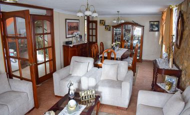 VENTA AMPLIA Y HERMOSA CASA, SAN ANTONIO DE PICHINCHA