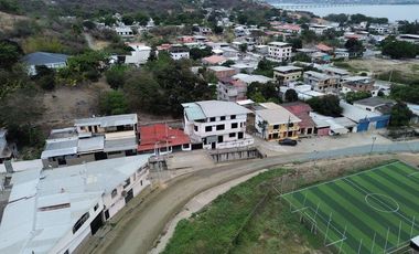 Vivienda Multifamiliar De Tres Niveles