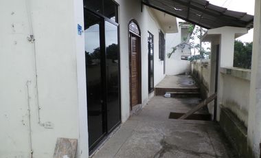 VIVIENDA MULTIFAMILIAR DE TRES NIVELES EN BAHÍA DE CARAQUEZ-MANABÍ