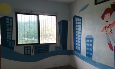 VIVIENDA MULTIFAMILIAR DE TRES NIVELES EN BAHÍA DE CARAQUEZ-MANABÍ