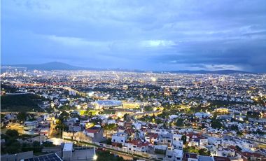 DEPARTAMENTO AMUEBLADO PISO 8 EN RENTA EN MIRA DIAMANTE QUERETARO GIH