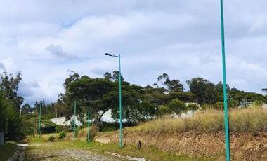 Vendo terreno campestre, en urbanización privada, Norte de Guayllabamba
