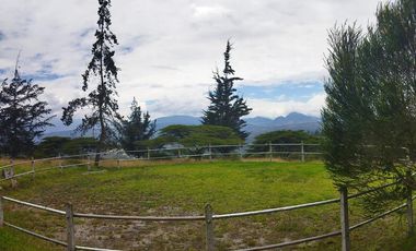 Vendo terreno campestre, en urbanización privada, Norte de Guayllabamba