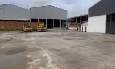 Bodega en venta sector Santa Elena