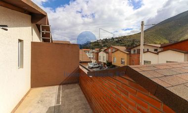 Vendo casa en Pomasqui, conjunto privado con piscina Alcazar de Toledo