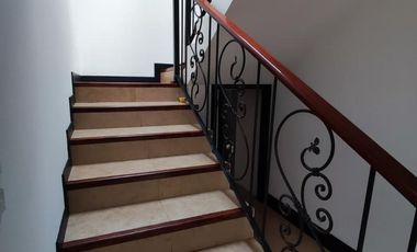 Vendo casa de 4 dormitorios, Valle de Los Chillos, sector Supermaxi San Gabriel