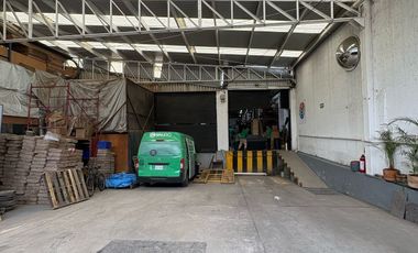 Bodega comercial en zona AAA