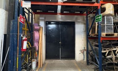 Bodega comercial en zona AAA
