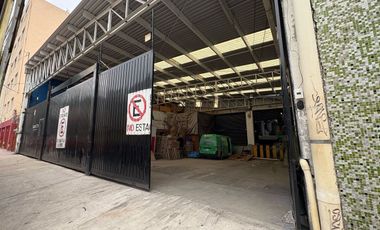 Bodega comercial en zona AAA