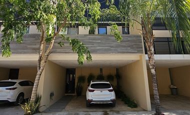 Casa en Venta entega inmediata en Temozón Norte. Sao, equipada. Mérida Yucatán