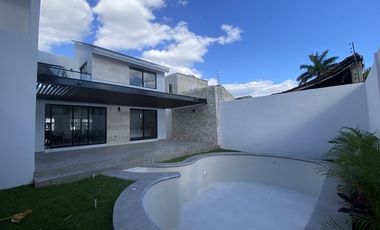 Casa en Montecristo, Amueblada y Equipada. Uso comercial o residencial. Mérida