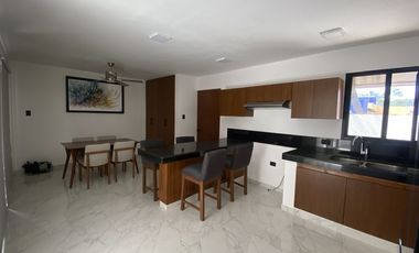 Casa en Montecristo, Amueblada y Equipada. Uso comercial o residencial. Mérida