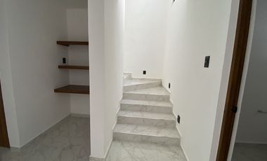 Casa en Montecristo, Amueblada y Equipada. Uso comercial o residencial. Mérida