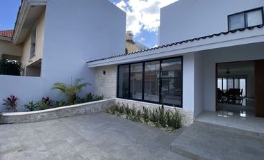 Casa en Montecristo, Amueblada y Equipada. Uso comercial o residencial. Mérida