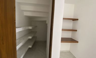 Casa en Montecristo, Amueblada y Equipada. Uso comercial o residencial. Mérida