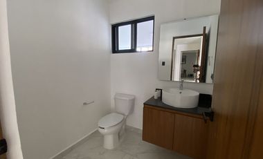 Casa en Montecristo, Amueblada y Equipada. Uso comercial o residencial. Mérida