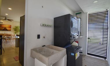 Casa en Venta Amueblada y Equipada con Paneles Solares,en Cholul. Mérida Yucatán