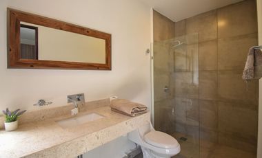 Casa en Venta Amueblada y Equipada con Paneles Solares,en Cholul. Mérida Yucatán