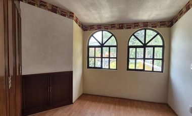 En Venta Casa Excelente Ubicación, Cerca Col. Felipe Angeles, Villas del Álamo