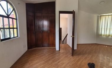 En Venta Casa Excelente Ubicación, Cerca Col. Felipe Angeles, Villas del Álamo