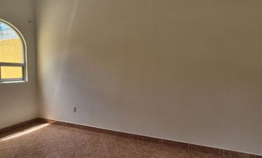 En Venta Casa Excelente Ubicación, Cerca Col. Felipe Angeles, Villas del Álamo