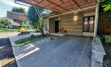 Rumah Cluster Elite Jaten Karanganyar 12 Menit Ke UNS