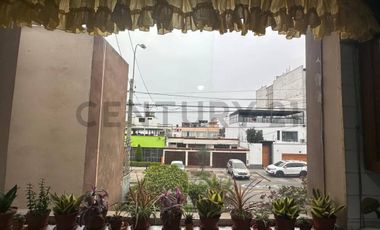 SAN BORJA LAS ARTES NORTE VENTA LINDO DEPARTAMENTO