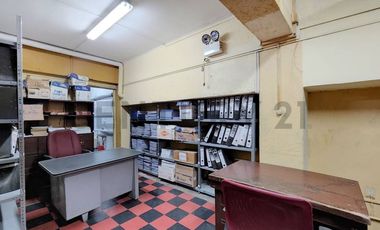 PLAZA DE ARMAS DE LIMA EDIFICIO DE 7 PISOS