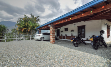 Venta Finca 2.000 m2 Copacabana Antioquia