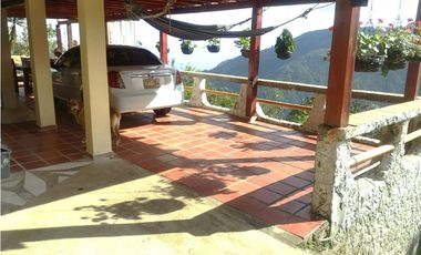 Finca de 3.216 m2 en Santa Bárbara Antioquia Colombia