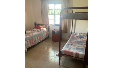 VENTA DE CASA CAMPESTRE EN VITERBO