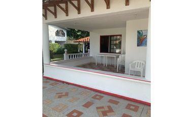 VENTA DE CASA CAMPESTRE EN VITERBO