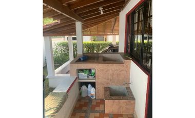 VENTA DE CASA CAMPESTRE EN VITERBO