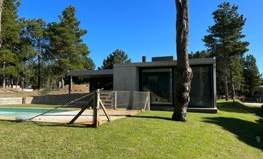 Casa en Venta y Alquiler Temporario en Costa Esmeralda barrio Deportivo 2