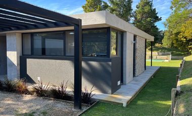 Casa en Venta y Alquiler Temporario en Costa Esmeralda barrio Deportivo 2