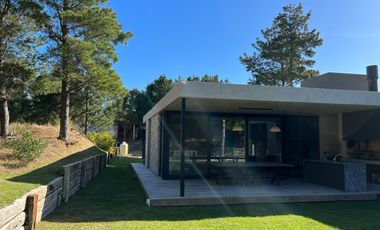 Casa en Venta y Alquiler Temporario en Costa Esmeralda barrio Deportivo 2