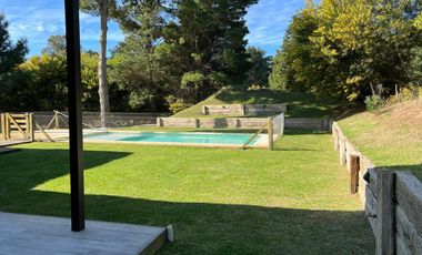 Casa en Venta y Alquiler Temporario en Costa Esmeralda barrio Deportivo 2