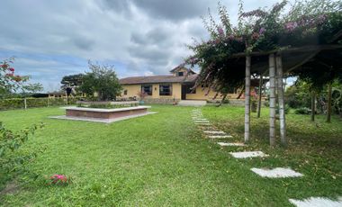CASA CAMPESTRE EN ARRIENDO VIA BARCELONA/QUINDIO