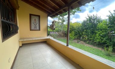 CASA CAMPESTRE EN ARRIENDO VIA BARCELONA/QUINDIO