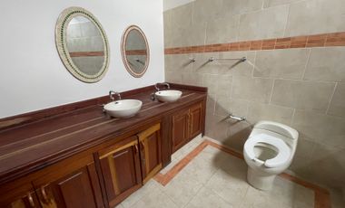 CASA CAMPESTRE EN ARRIENDO VIA BARCELONA/QUINDIO