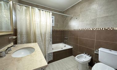 Casa en Venta y Alquiler Temporal en Costa Esmeralda barrio Deportivo 1