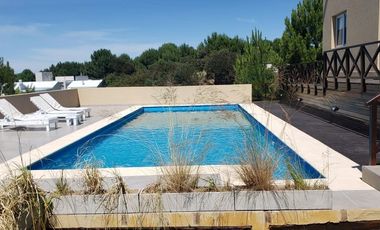 Casa en Venta y Alquiler Temporal en Costa Esmeralda barrio Deportivo 1