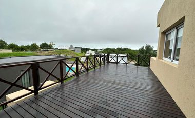 Casa en Venta y Alquiler Temporal en Costa Esmeralda barrio Deportivo 1