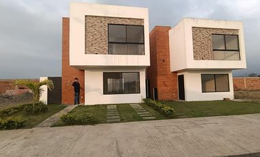 Casa en Venta, Urbanizacion San Eduardo, Pasaje, IriR