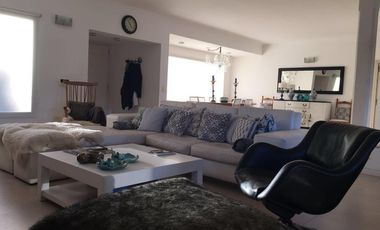 Casa en Venta y Alquiler Temporal en Pinamar Norte con vista al Mar