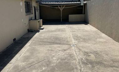 Casa en venta con gran terreno en Tijuana, B.C. Del Cerro Colorado, ofertas cash