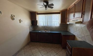 Casa en venta con gran terreno en Tijuana, B.C. Del Cerro Colorado, ofertas cash